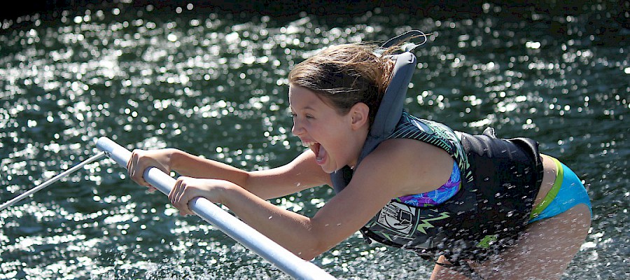 {$image->description}